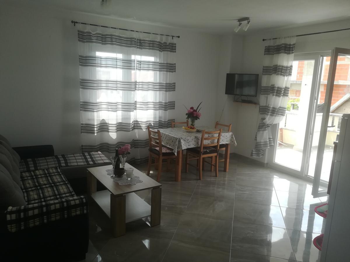 Apartmani Ivka Brodarica  Exterior foto